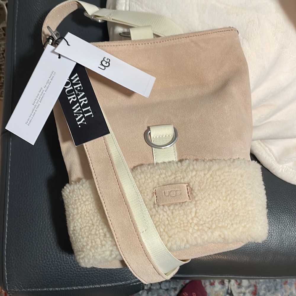 NWT UGG Emalyn Bucket Bag in pink
